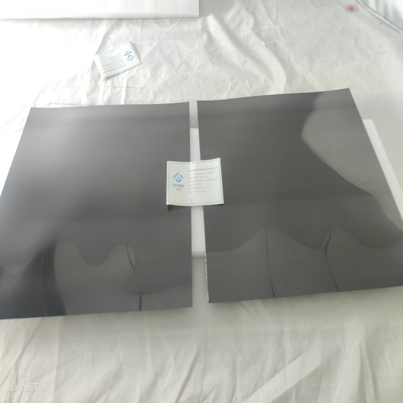 Plaques bipolaires en plastique conducteur pour réacteurs fluidisés au vanadium