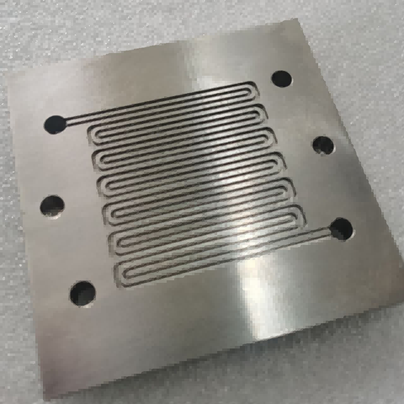Plaques bipolaires métalliques gravées sur mesure pour accessoires de pile à combustible à hydrogène